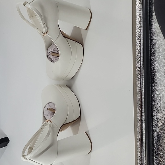 White Platform Heels New - Picture 14 of 16
